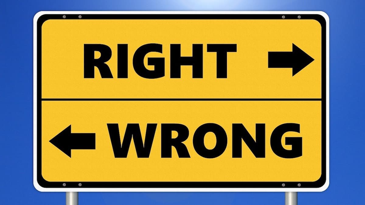 right-wrong-sign.jpg